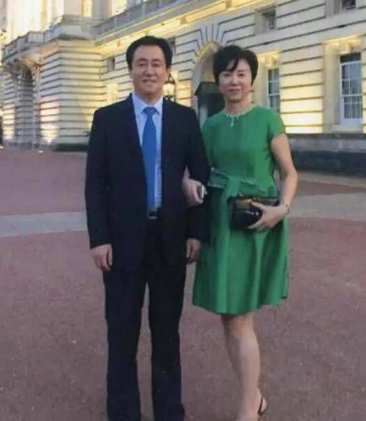 美女久久久