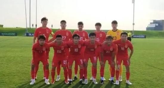 国产精品护士白丝一区av